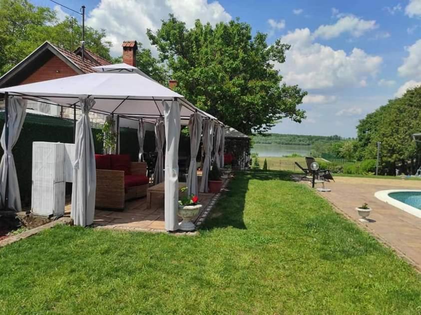 Vila Mila Riverside Apartments Смедереве Екстер'єр фото