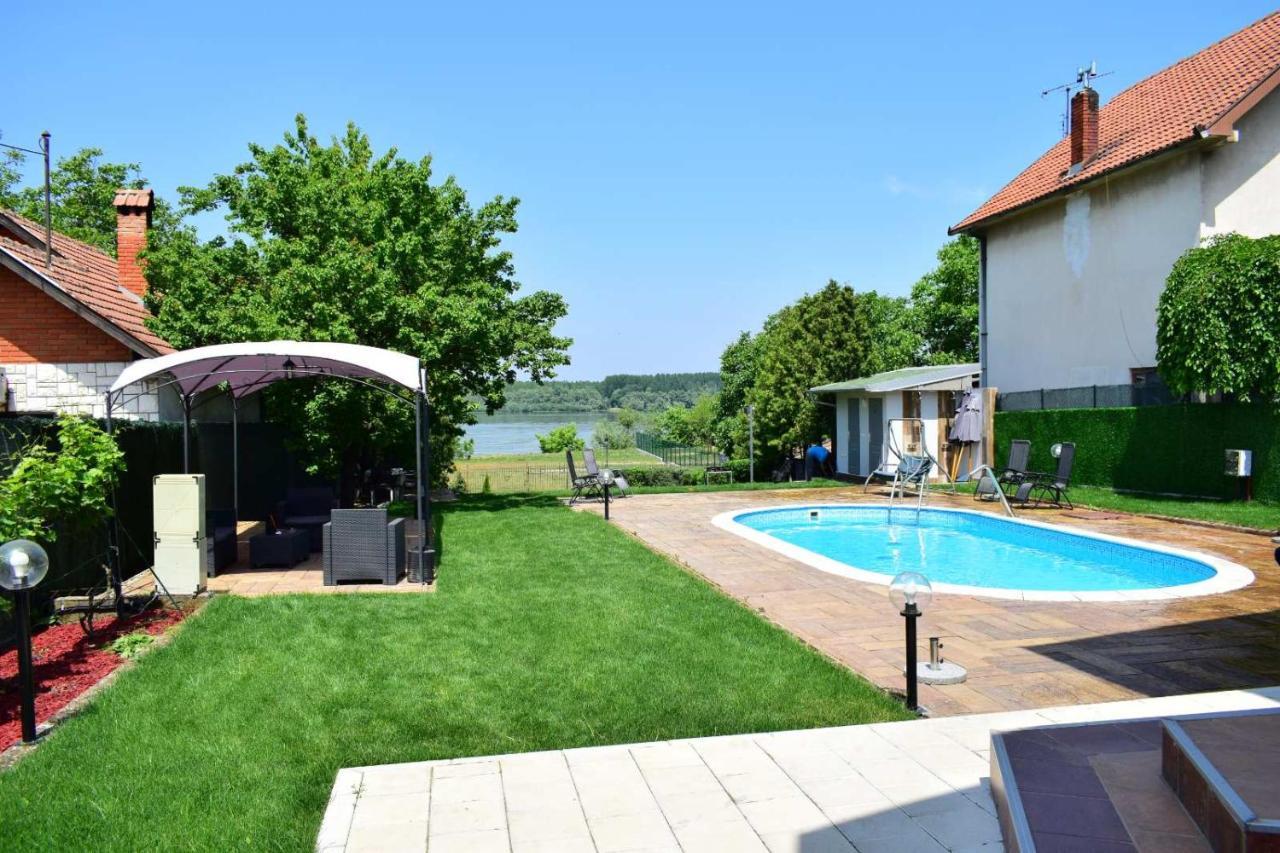 Vila Mila Riverside Apartments Смедереве Екстер'єр фото